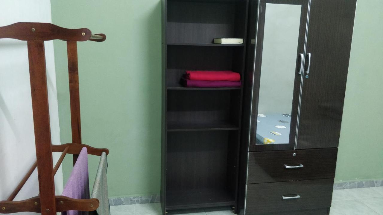 Homestay Budget Lenggong Kampong Ulu Jepai Exterior photo