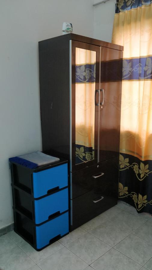 Homestay Budget Lenggong Kampong Ulu Jepai Exterior photo